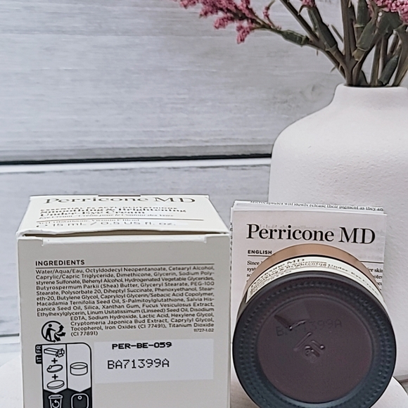 Perricone MD Smoothing & Brightening Under Eye Cream - Picture 3 of 6